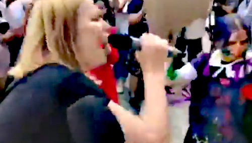 [VIDEO 18+] "Panie Czarnek, ty troglodyto, ty bulwo cuchnąca kruchtą". Eksplozja nienawiści na demonstracji przez MEiN