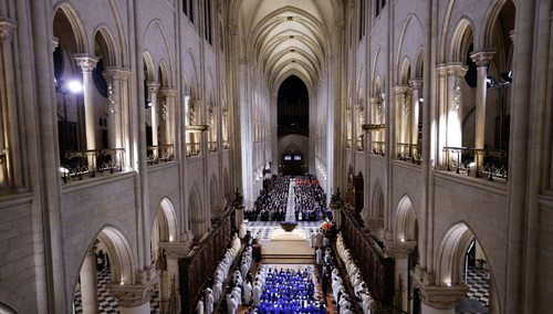 Nabożeństwo w ponownie otwartej katedrze