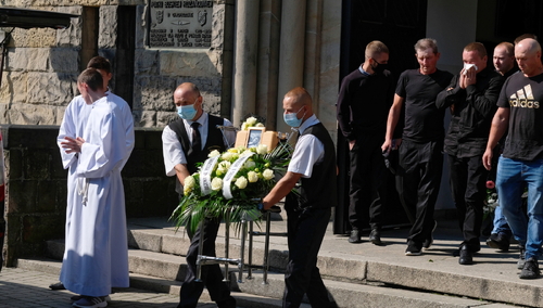 Uroczystości pogrzebowe 19-letniej Barbary Sz. w Świętochłowicach.