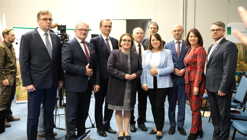 [Fotorelacja] Musimy solidarnie bronić lasów!