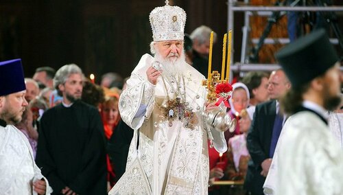 Patriarcha Cyryl w czasie uroczystości wielkanocnych