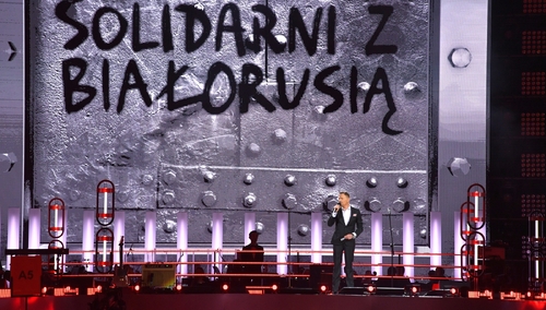 [FOTO] Największe polskie gwiazdy, białoruscy artyści, piosenka Golców dla "S". Relacja ze wspaniałego koncertu "Solidarni z Białorusią"
