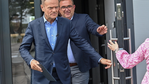 Zapytano Polaków czy Tusk był zbyt uległy wobec Niemiec. Większość nie miała wątpliwości