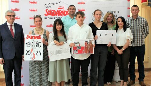 Wręczono nagrody zwycięzcom III edycji konkursu "Solidarność w oczach młodzieży"