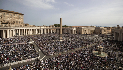 Plac św. Piotra, orędzie Urbi et orbi