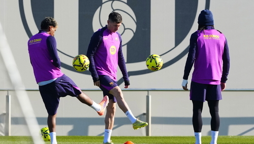 Lamine Yamal, Robert Lewandowski i Jules Kounde