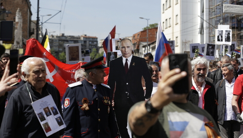 Tekturowa wycinanka Władimira Putina w Belgradzie w Serbii, 9 maja 2022 r.