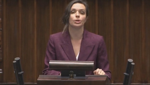 Migranci jak Mickiewicz i Chopin? Jachira: „Tam na mrozie przebywają, kto wie, czy nie mniej zdolni poeci”