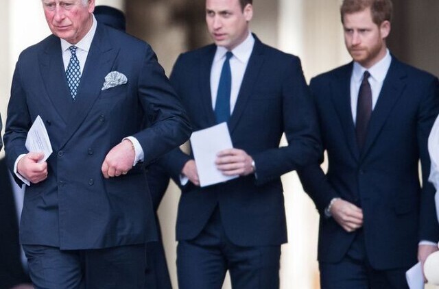 król Karol III, książę William i książę Harry