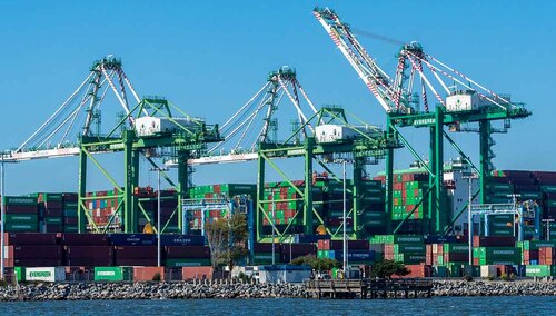 Kontenery w porcie - zdjęcie poglądowe