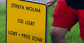 Tabliczka "strefa wolna od LGBT" Barta Staszewskiego