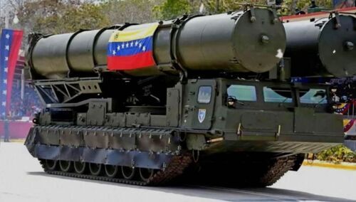 S-300 na paradzie w Caracas