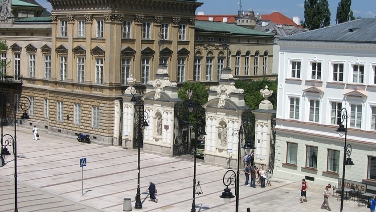 Uniwersytet Warszawski, brama główna od strony Krakowskiego Przedmieścia