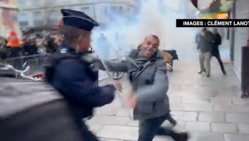 Demonstranci podpalają śmietniki i wznoszą barykady. Zamieszki po strzelaninie w Paryżu [WIDEO]