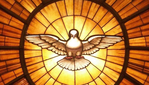 Witraż w bazylice św. Piotra w Watykanie