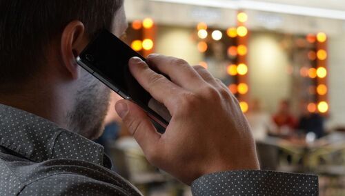 Rozmowa przez telefon