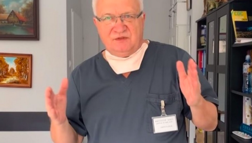 Prof. Simon: "Protesty to nie jest jakieś istotne zagrożenie". Kilka dni wcześniej: "Pełne ludzi cmentarze to skrajne niebezpieczeństwo"