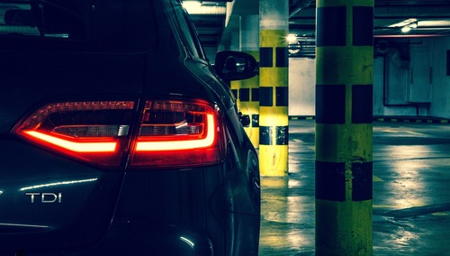 Lampa samochodowa - zdjęcie poglądowe