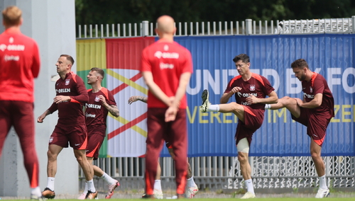Kamil Grosicki Sebastian Szymański Robert Lewandowski Sebastian Walukiewicz