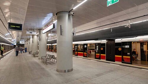 Stacja linii metra M2 Trocka