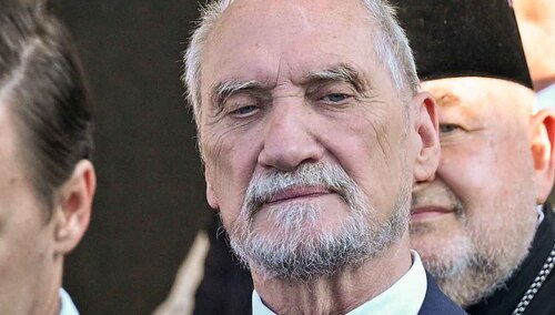 Antoni Macierewicz usłyszał zarzuty