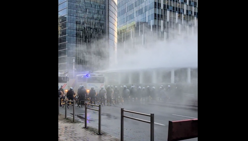 Pacyfikacja protestu rolników w Brukseli, 18 grudnia 2025