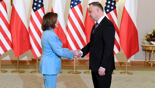 Prezydent RP Andrzej Duda i przewodnicząca Izby Reprezentantów USA Nancy Pelosi