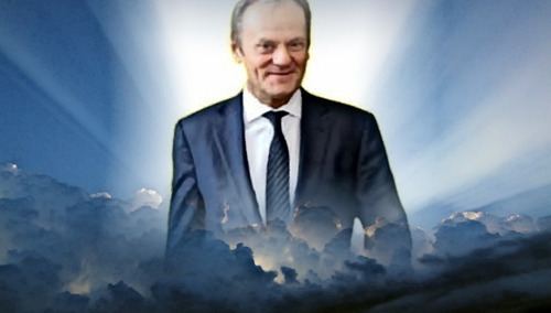 Donald Tusk w chmurach