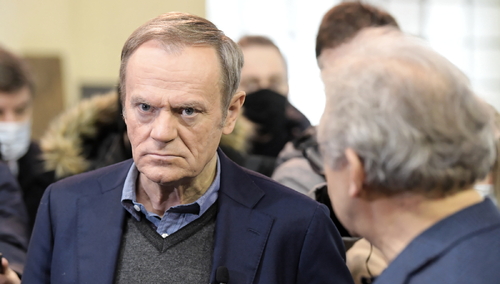 „SE”: Już niebawem Tusk będzie pobierał gigantyczną emeryturę. „Kosmiczne kwoty”