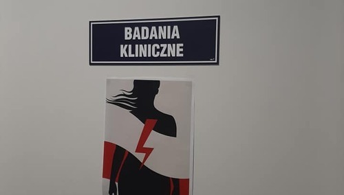 "Usłyszałam, że powinnam ściągnąć medalik z Matką Boską..." Wstrząsająca relacja pracownicy szpitala