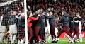 Biało-czerwoni cieszą się z wygranego meczu z Walią