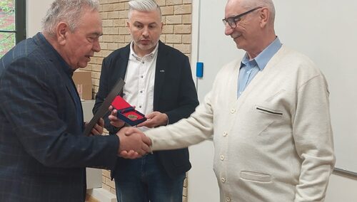 Krzysztof Zieliński z odznaczeniem Zasłużony dla NSZZ „Solidarność”