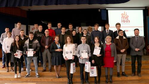Uczniowie trzech liceów z Rzeszowa, Mielca i Sanoka finalistami wojewódzkiej Olimpiady Solidarności