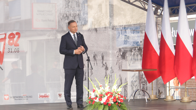 Prezydent Andrzej Duda: Solidarność zwyciężyła i jest tutaj z nami!