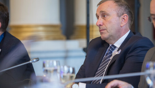 Nieoficjalnie: Poważne kłopoty Schetyny w PO. „Tusk postanowił ostatecznie zakończyć tę kwestię”