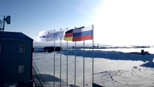 Niemiecka firma dalej działa w Rosji. "Tutaj chodzi o budowanie mostów, a nie palenie ich"