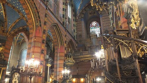Kraków, kościół archiprezbiterialny pw. Wniebowzięcia Najświętszej Marii Panny, wnętrze
