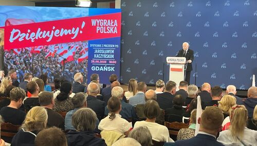 Jarosław Kaczyński w Sali BHP Stoczni Gdańskiej