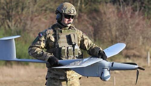 dron FlyEye firmy WB Electronics