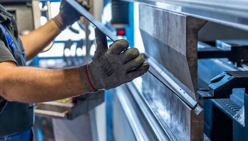 GUS: Produkcja przemysłowa w październiku rdr wzrosła o 1,0 proc.