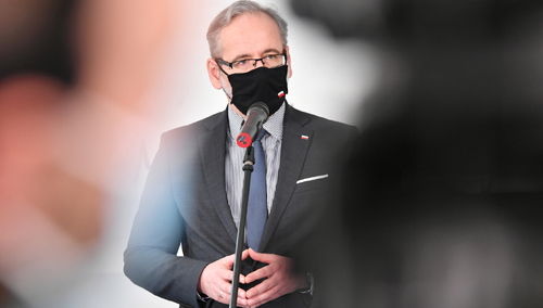 Niedzielski: "Wycofujemy ograniczenia". Sprawdź, co zmieni się od 4 maja