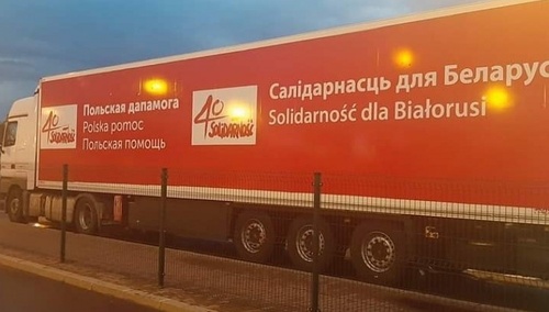 Cofnięty przez Białoruś transport żywności od "S" odjechał z granicy. "Nie chcemy się poddawać"