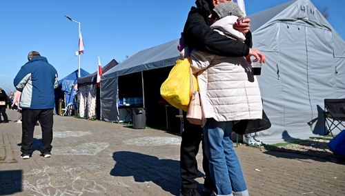 Uchodźcy na przejściu granicznym w Medyce