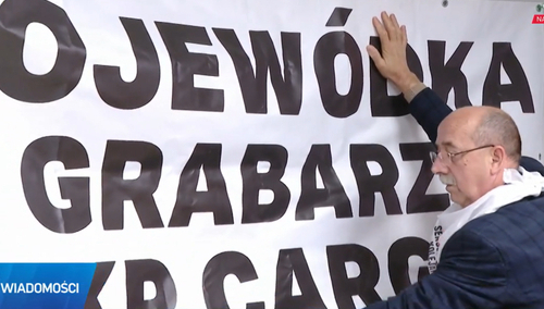 Transparent "Wojewódka grabarz PKP Cargo"