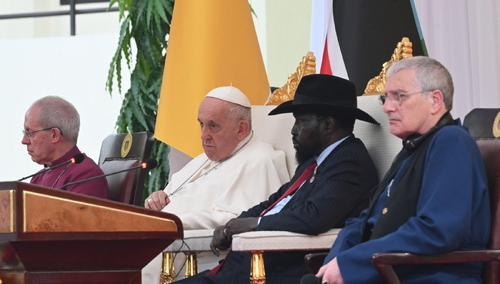 Od lewej: abp Justin Welby, papież Franciszek, prezydent Salva Kiir Mayardit, pastor Iain Greenshields