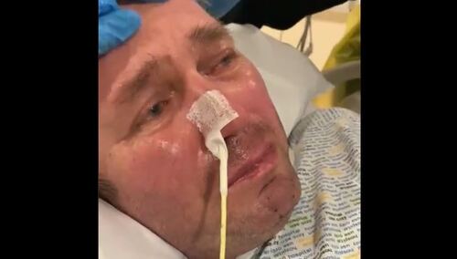 [video] Wstrząsające nagranie z Polakiem odłączonym od pożywienia w Wlk. Brytanii. Mężczyzna ma otwarte oczy i... płacze