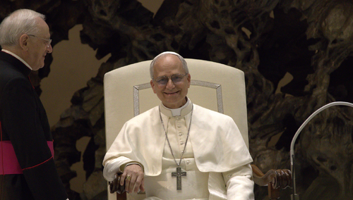 Leon XIV w czasie audiencji generalnej