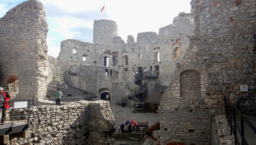 Związkowcy z Solidarności przeszli szlakiem "Orlich Gniazd"