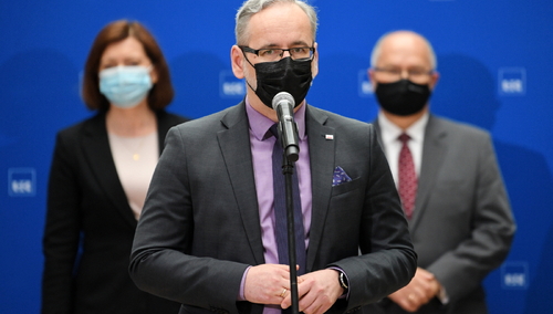 Od poniedziałku rusza rejestracja na szczepienia przeciw COVID-19 osób w wieku 16 i 17 lat