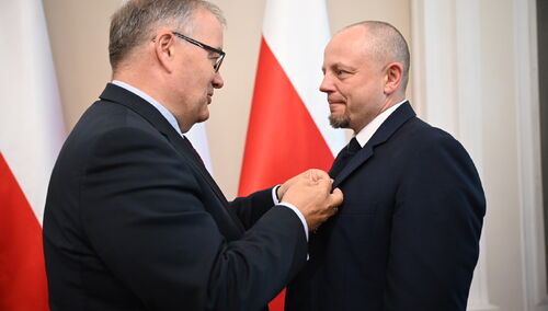 Cezary Krysztopa odznaczony Złotym Krzyżem Zasługi